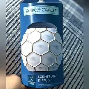 Yankee candle scentplug diffuser